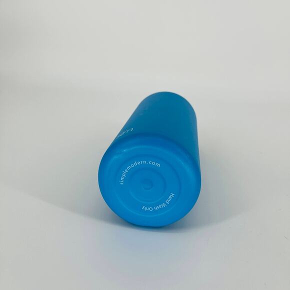 Simple Modern Double Walled Stainless Steel Insulated Bottle / Thermos - 32 oz - Picture 5 of 6